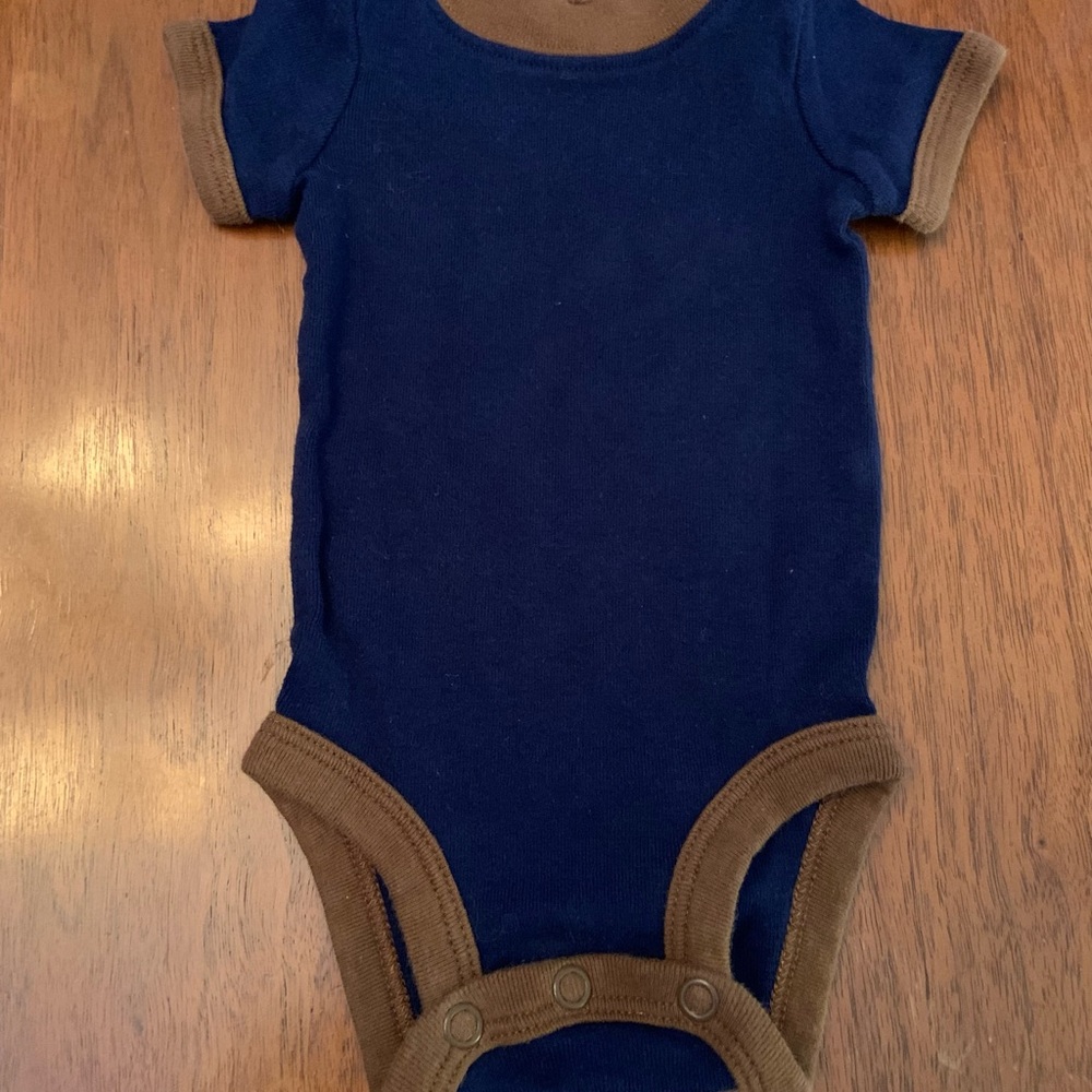 😊FREE😊 Simple Joys by Carters Newborn Onesie